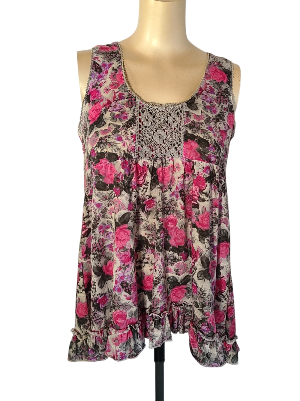 Weavers Floral Crochet Lace Bib Tank Top Ruffle Hem Pink Grey Boho Size Medium